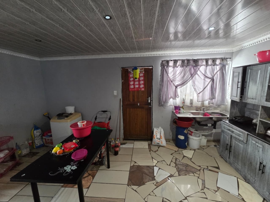 5 Bedroom Property for Sale in Rocklands Free State